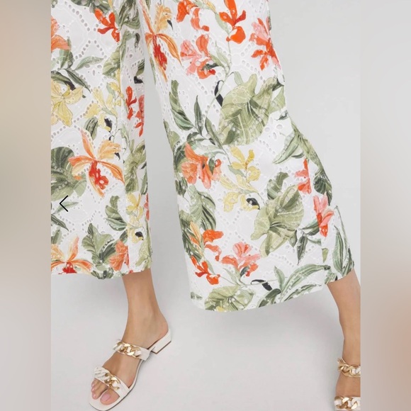 Chico's Floral Eyelet Culotte Wide Leg Pants - Picture 3 of 10